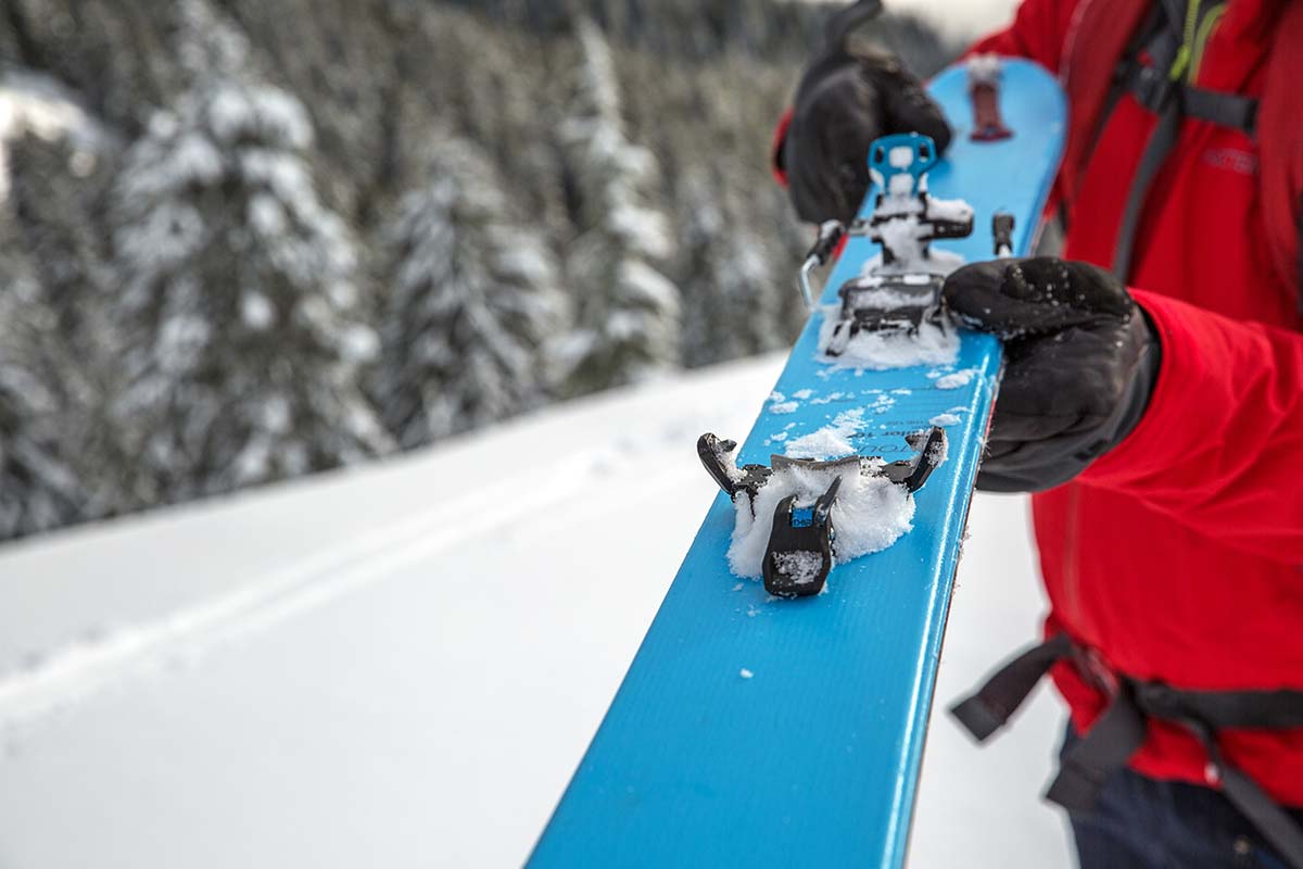 Salomon MTN backcountry ski binding (toe piece)